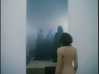 Geile Japanse lerares neukt een stoelpoot als nederlandstalige sexfilms ze alleen is
